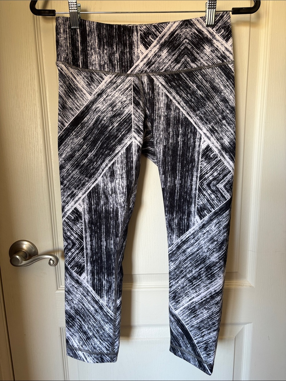 Lululemon Wunder Under Crop Leggings Heat Wave Black White Size 6